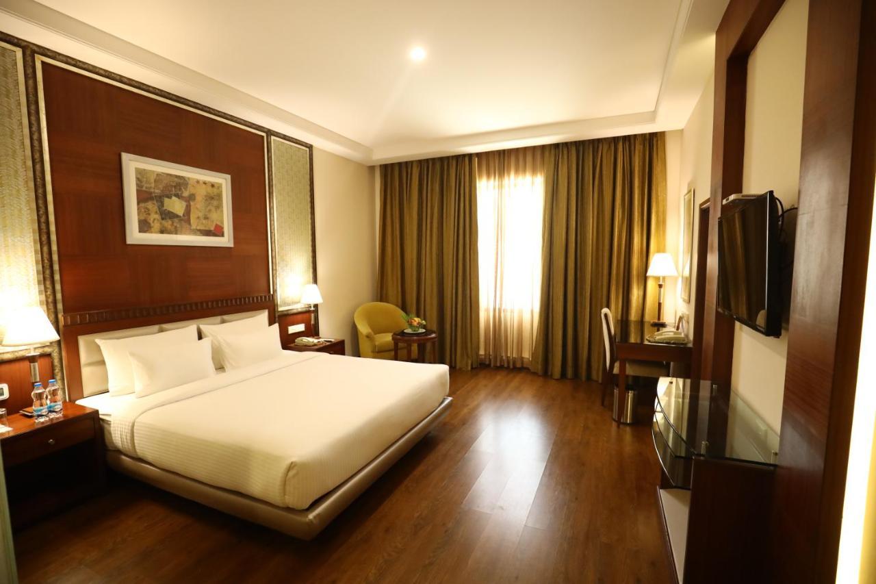 Best Western Plus Jalandhar Bagian luar foto